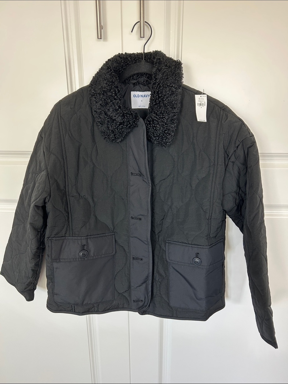NWT Old Navy Black Quilted Jacket with Faux Sherpa Collar